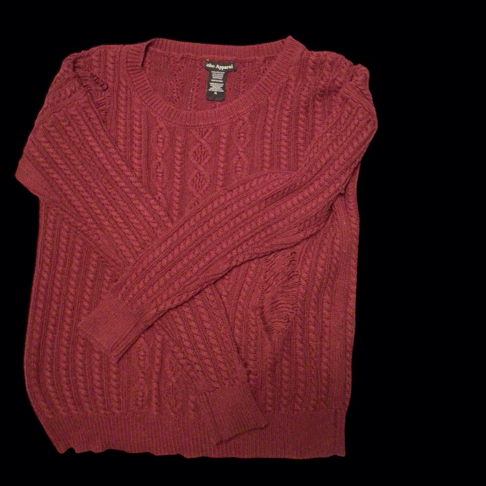 EUC...Womens Soho Apparel sweater. Burgundy size XL